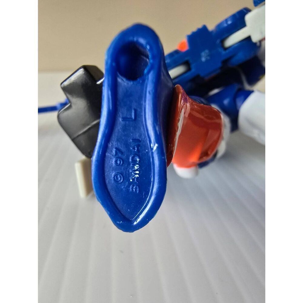 Power Rangers in Space Blue Battlized Power Ranger *Incomplete* - Picture 7 of 8